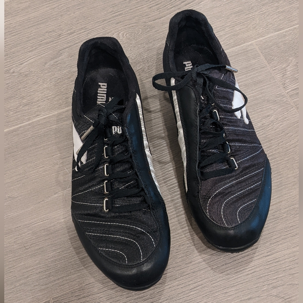 Y2K Puma Black and White Sneakers Sz 6.5